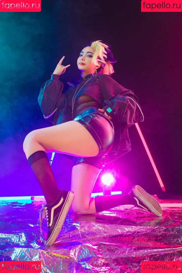 Umeko J. Onlyfans Photo Gallery 