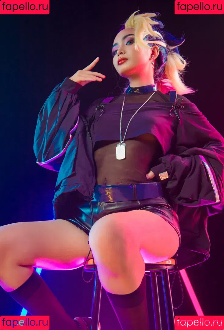 Umeko J. Onlyfans Photo Gallery 