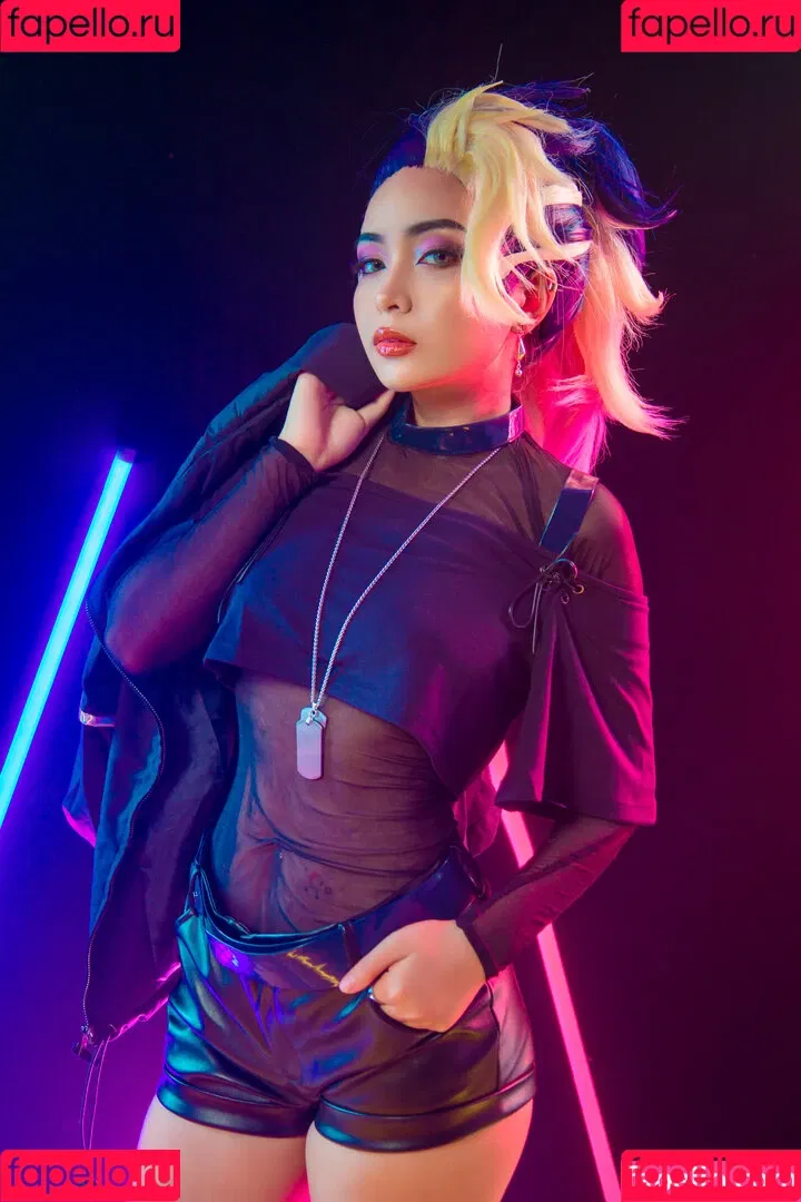 Umeko J. Onlyfans Photo Gallery 