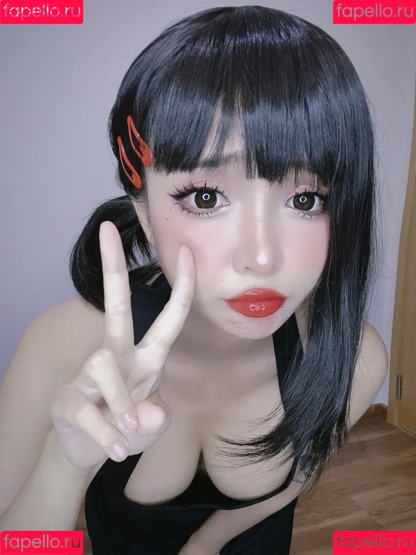Umeko J. Onlyfans Photo Gallery 