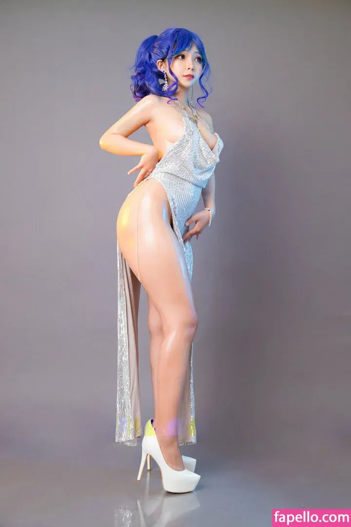 Umeko J. Onlyfans Photo Gallery 