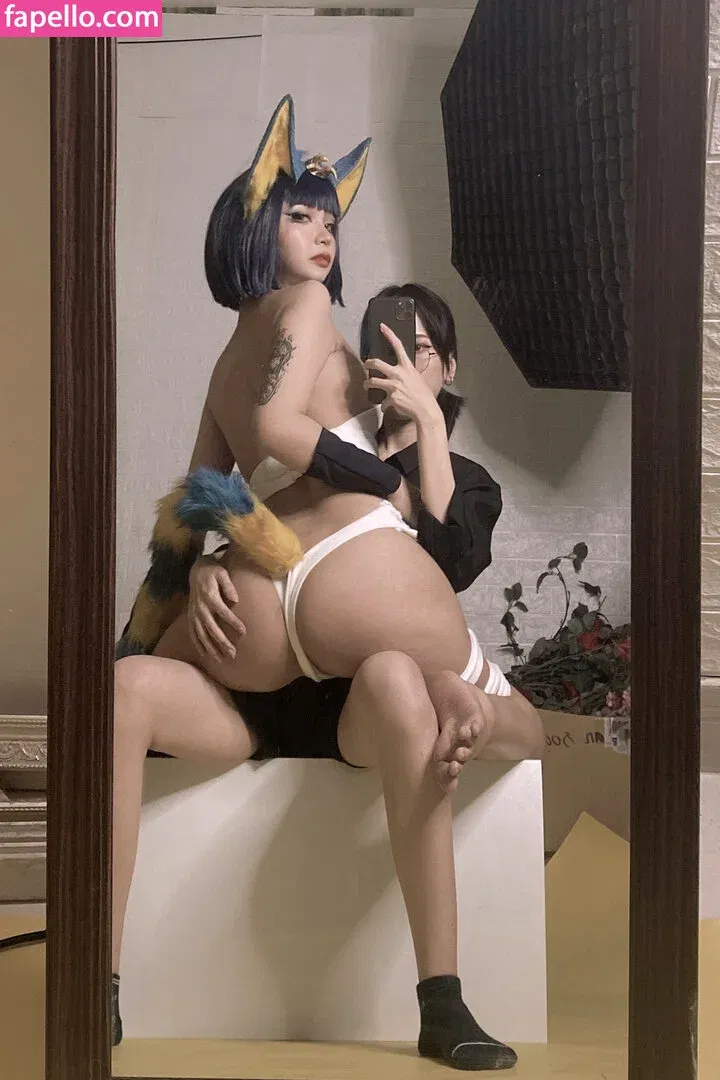 Umeko J. Onlyfans Photo Gallery 