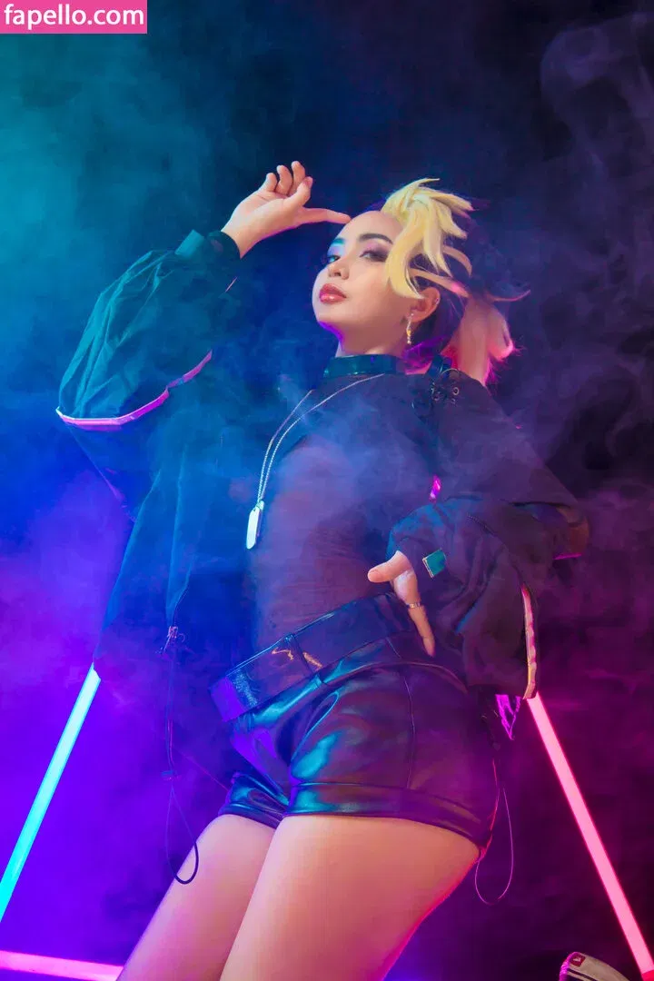 Umeko J. Onlyfans Photo Gallery 