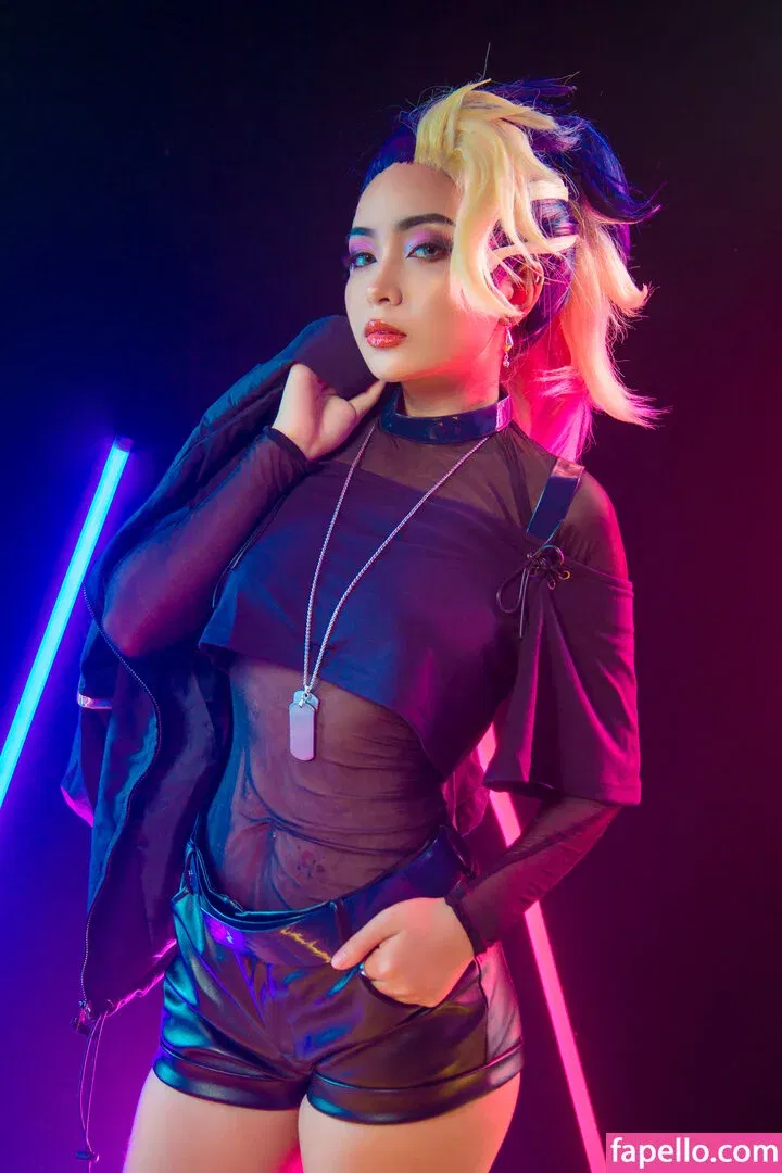 Umeko J. Onlyfans Photo Gallery 