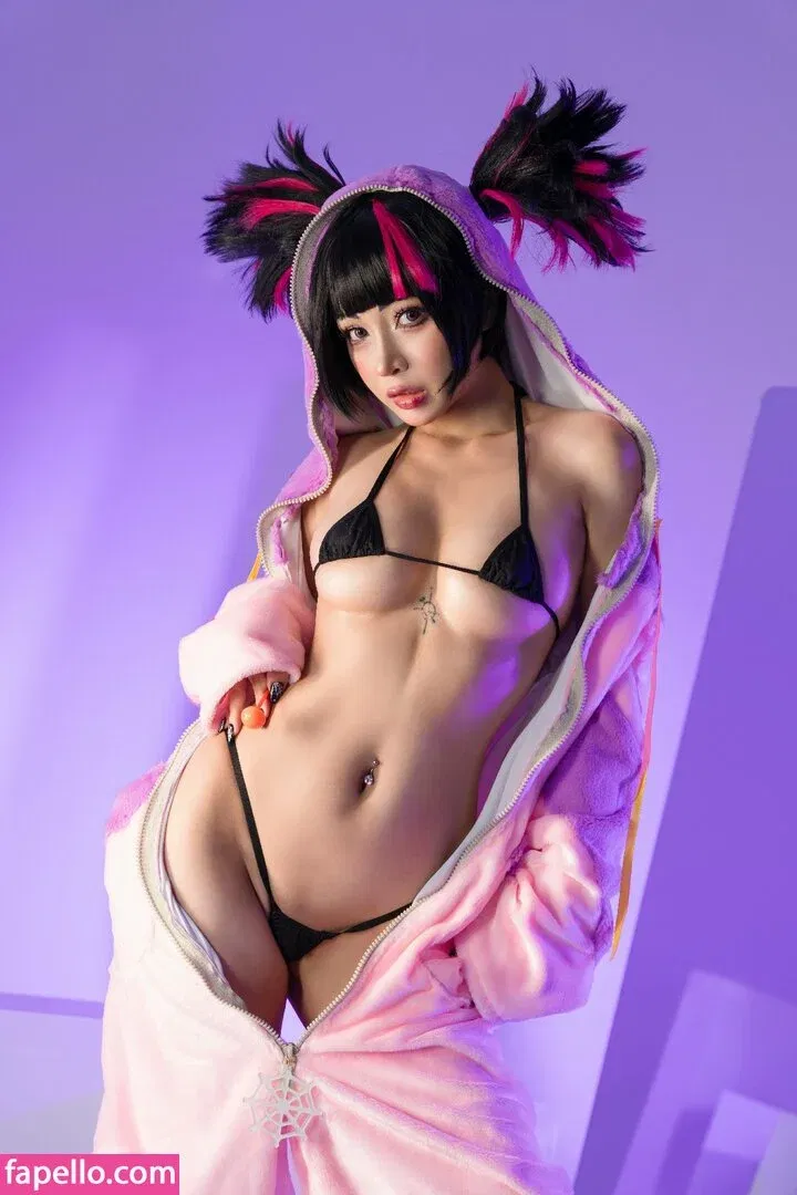 Umeko J. Onlyfans Photo Gallery 