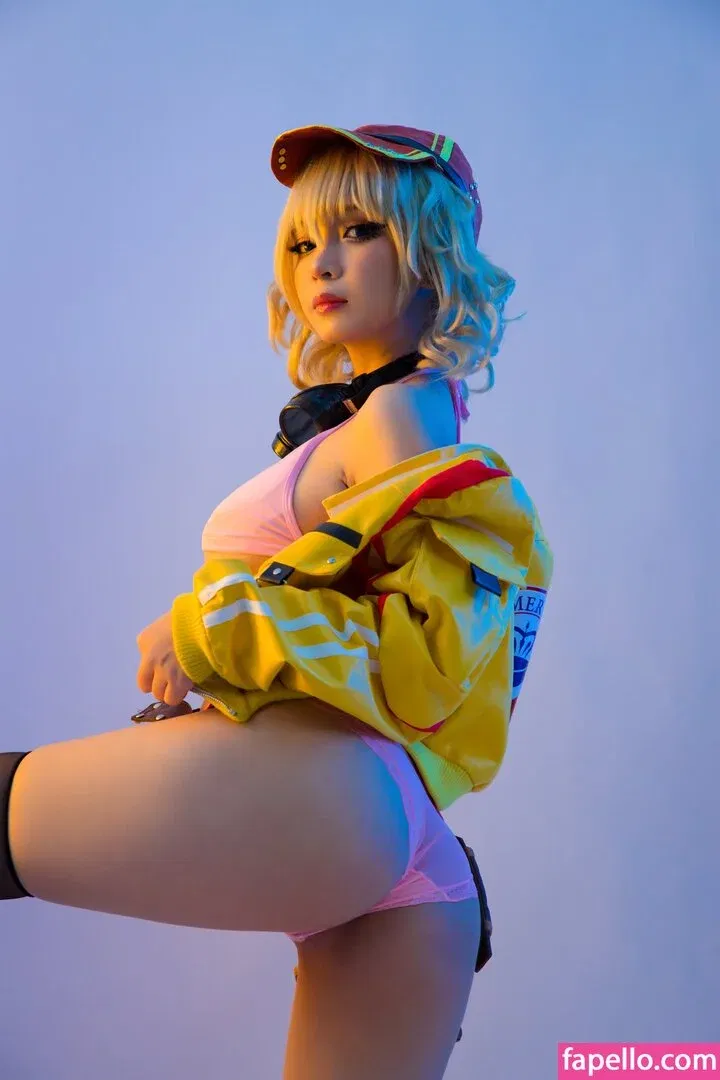 Umeko J. Onlyfans Photo Gallery 