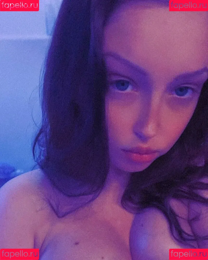 Preroll Princess Onlyfans Photo Gallery 