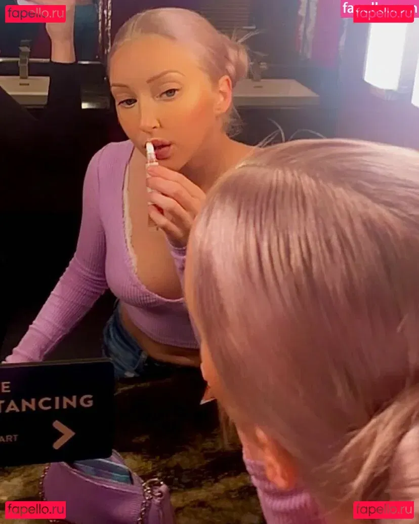 Preroll Princess Onlyfans Photo Gallery 