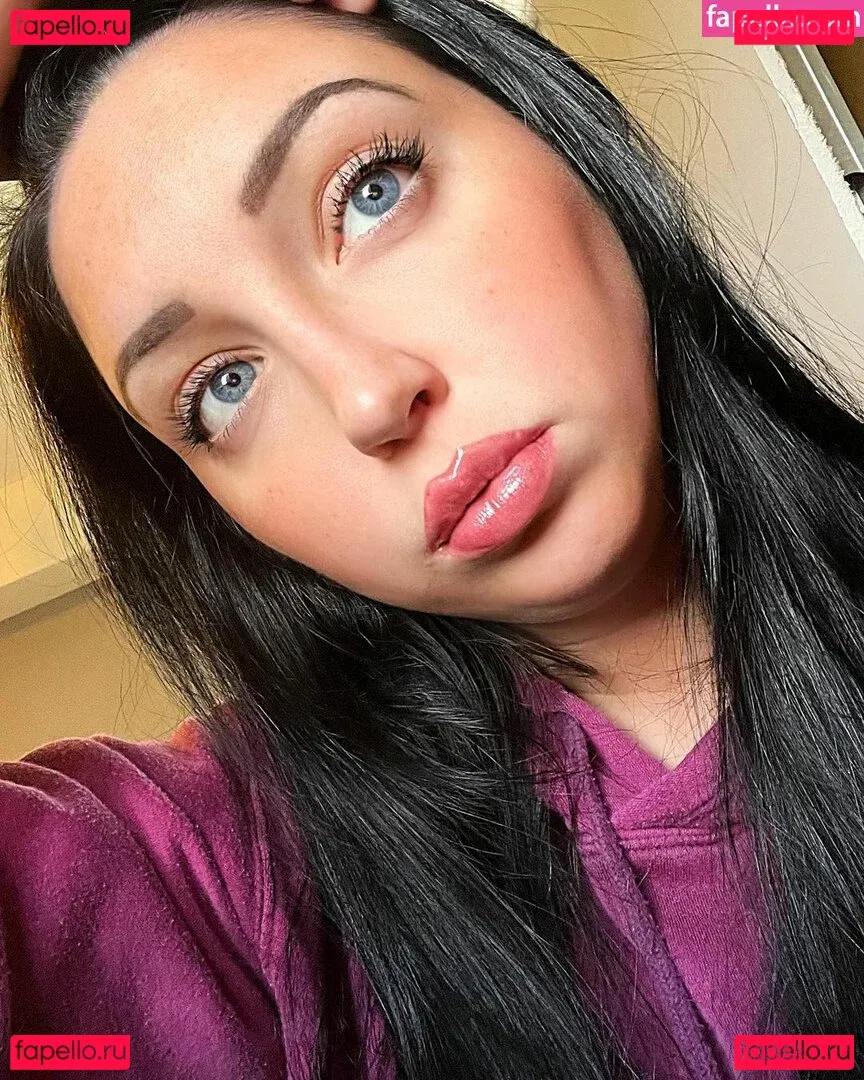 Preroll Princess Onlyfans Photo Gallery 