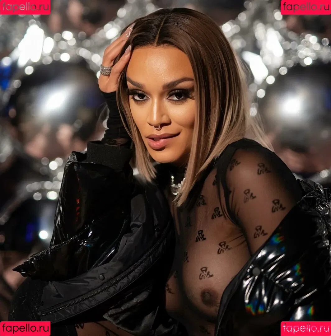 Pearl Thusi Onlyfans Photo Gallery 