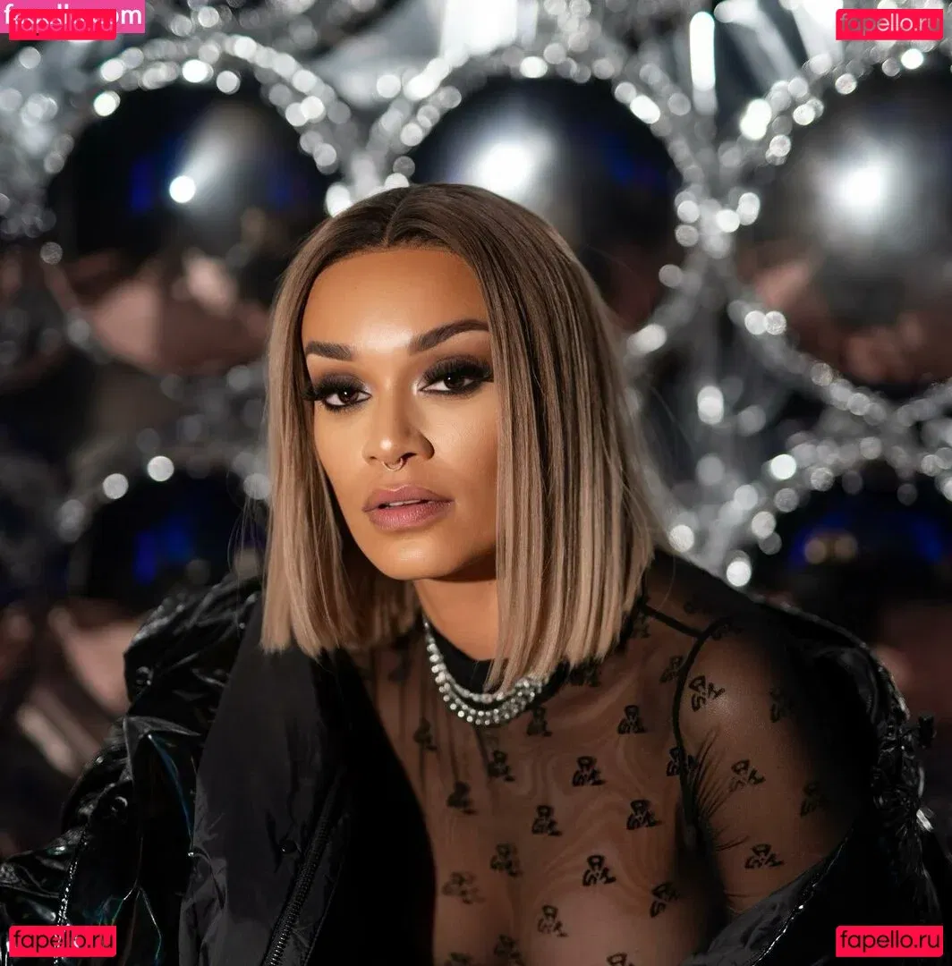 Pearl Thusi Onlyfans Photo Gallery 