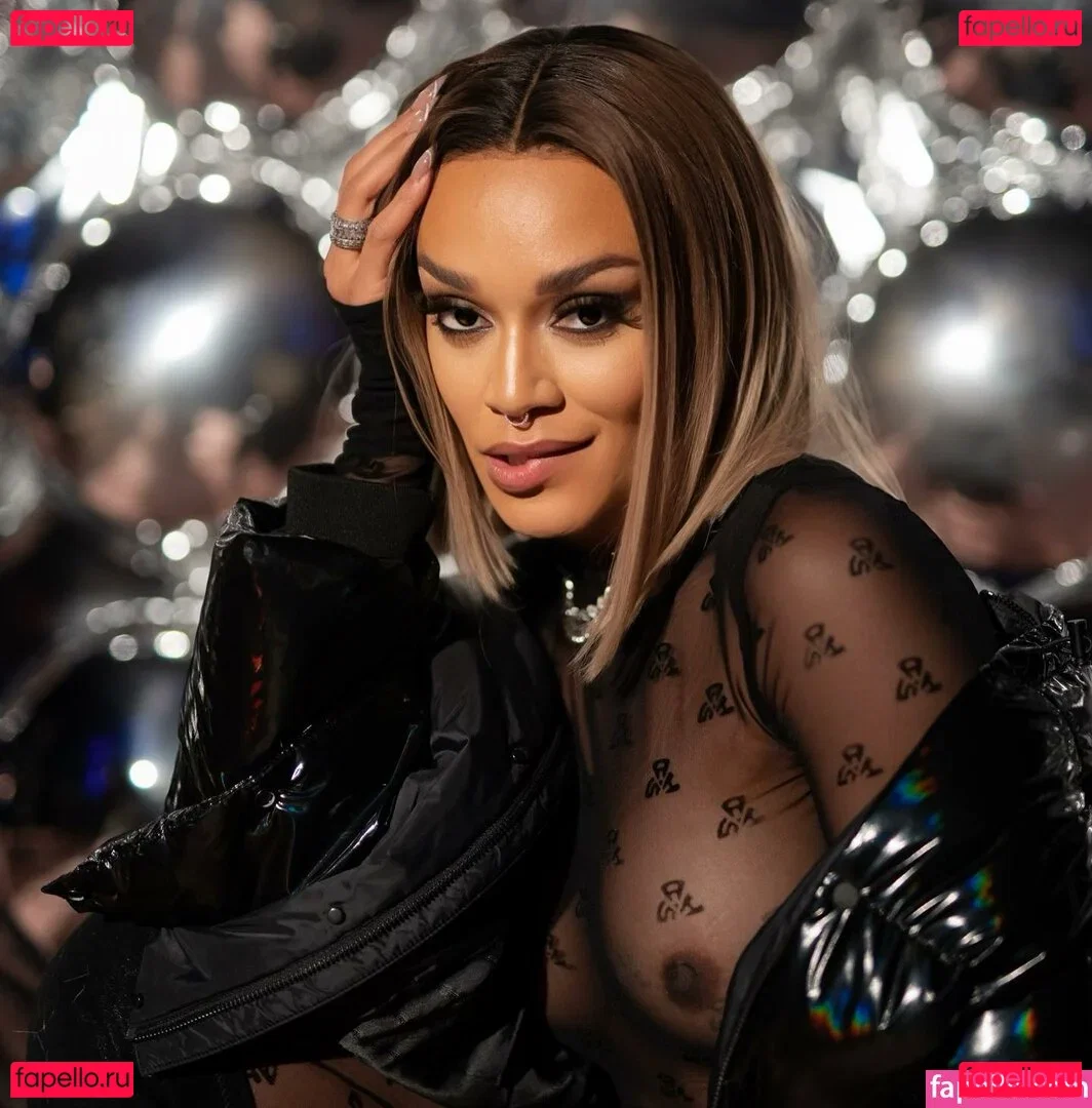 Pearl Thusi Onlyfans Photo Gallery 