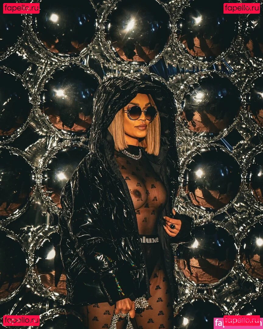 Pearl Thusi Onlyfans Photo Gallery 