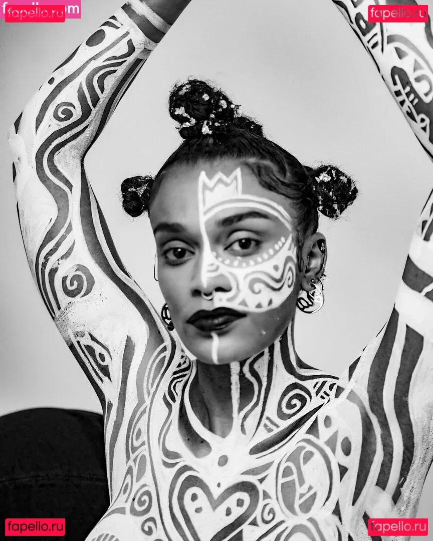 Pearl Thusi Onlyfans Photo Gallery 