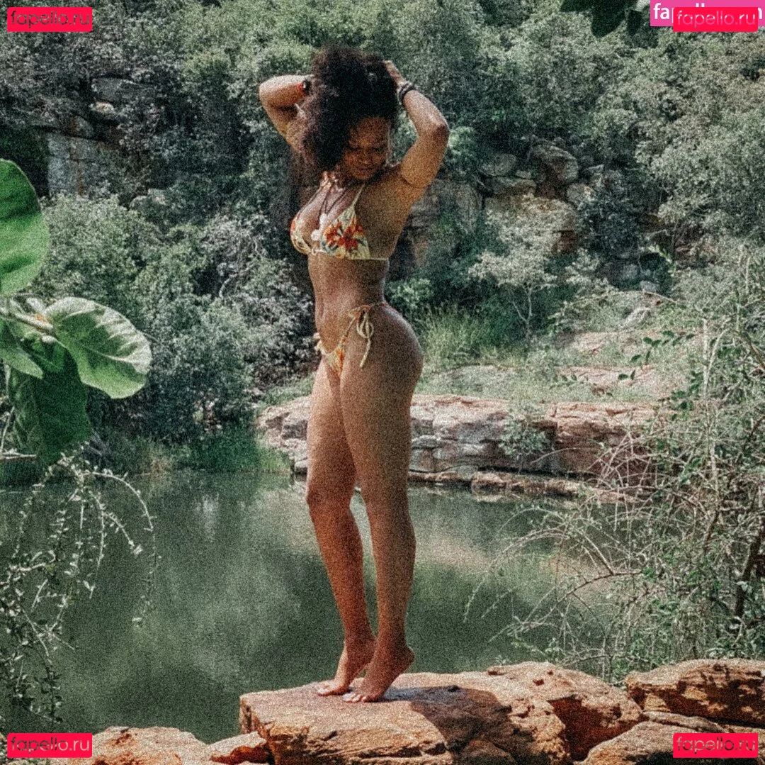 Pearl Thusi Onlyfans Photo Gallery 