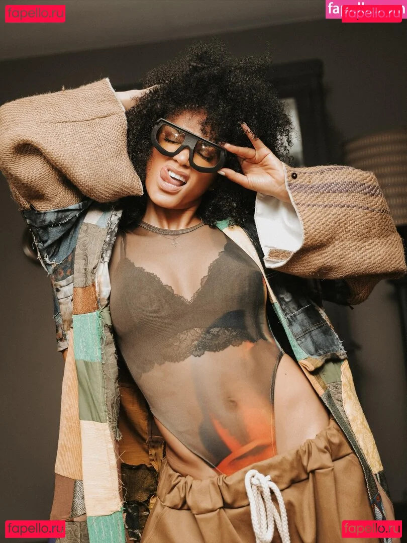 Pearl Thusi Onlyfans Photo Gallery 