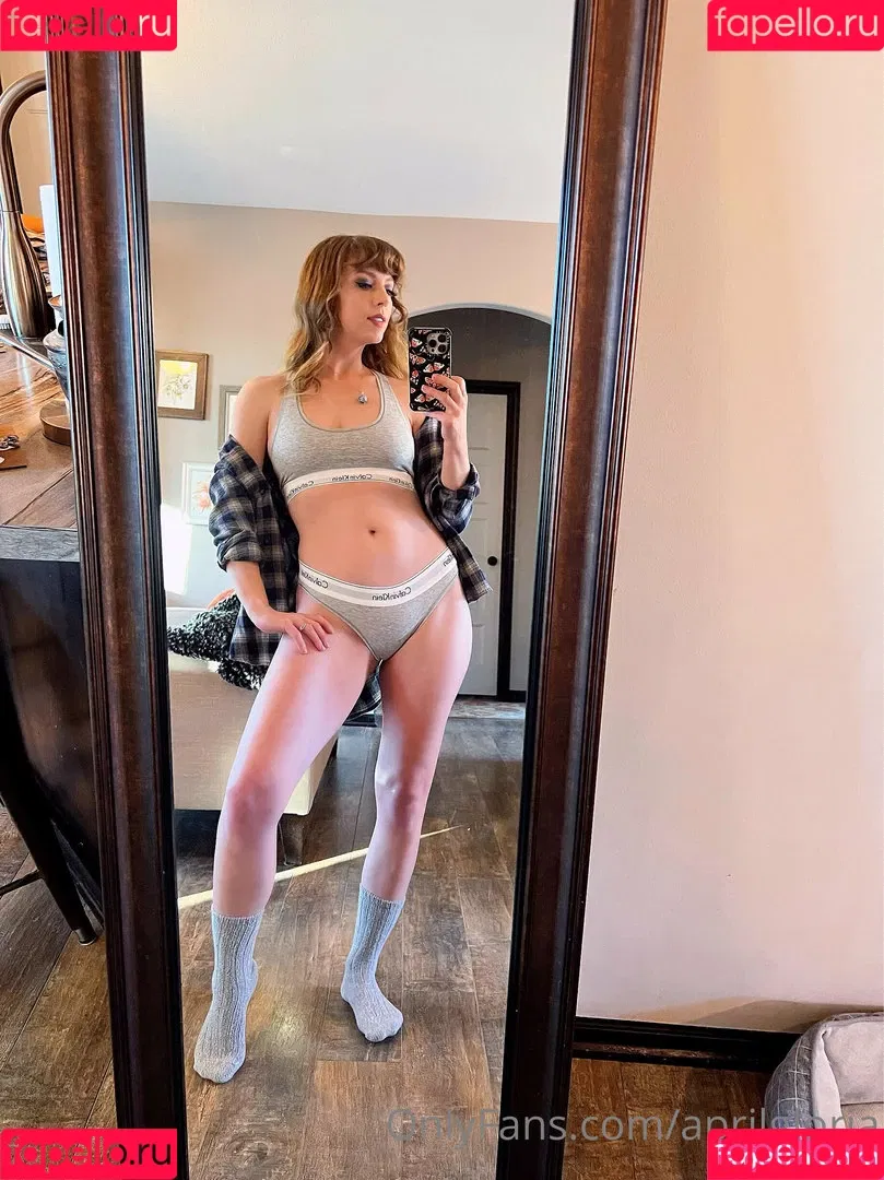 April Gloria Onlyfans Photo Gallery 