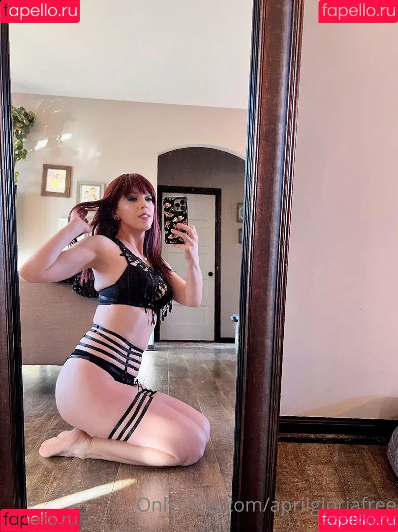 April Gloria Onlyfans Photo Gallery 