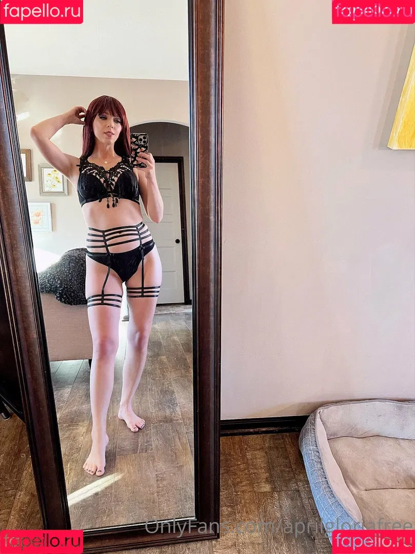 April Gloria Onlyfans Photo Gallery 