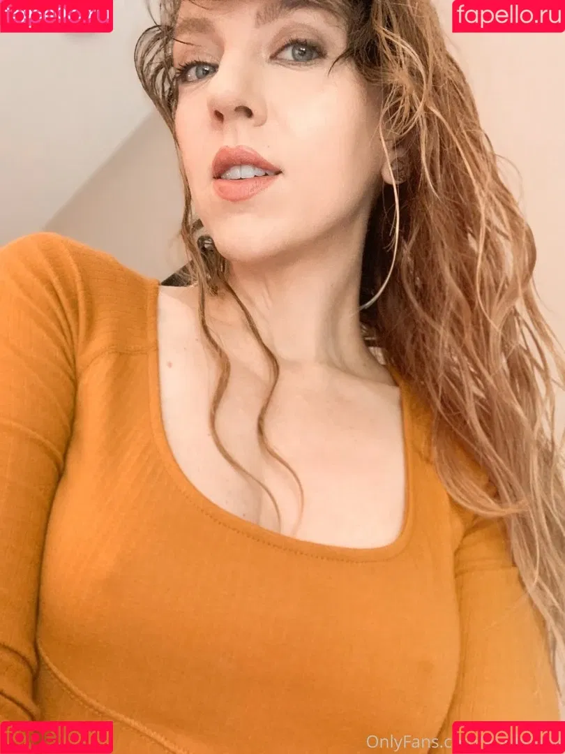 April Gloria Onlyfans Photo Gallery 
