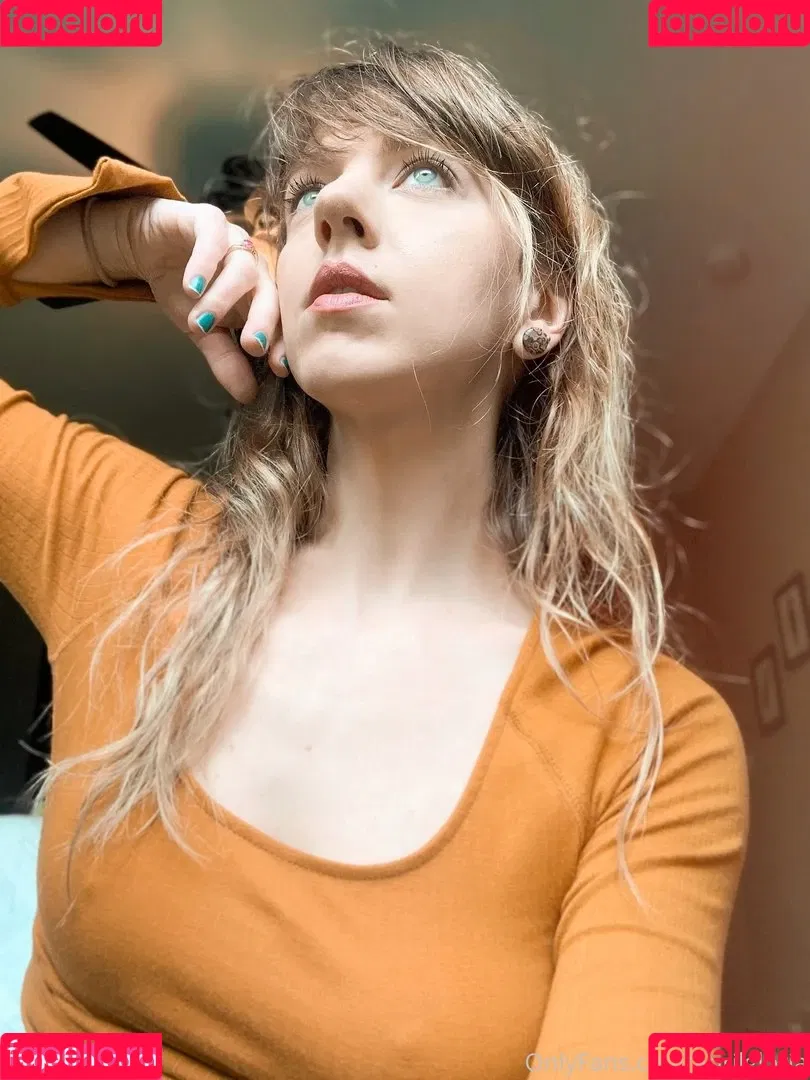 April Gloria Onlyfans Photo Gallery 