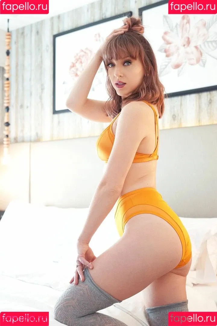 April Gloria Onlyfans Photo Gallery 