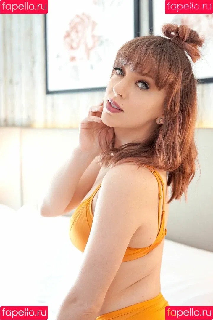 April Gloria Onlyfans Photo Gallery 