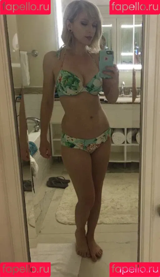 April Gloria Onlyfans Photo Gallery 