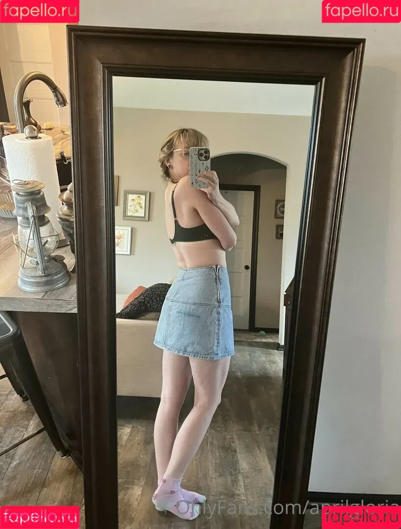 April Gloria Onlyfans Photo Gallery 