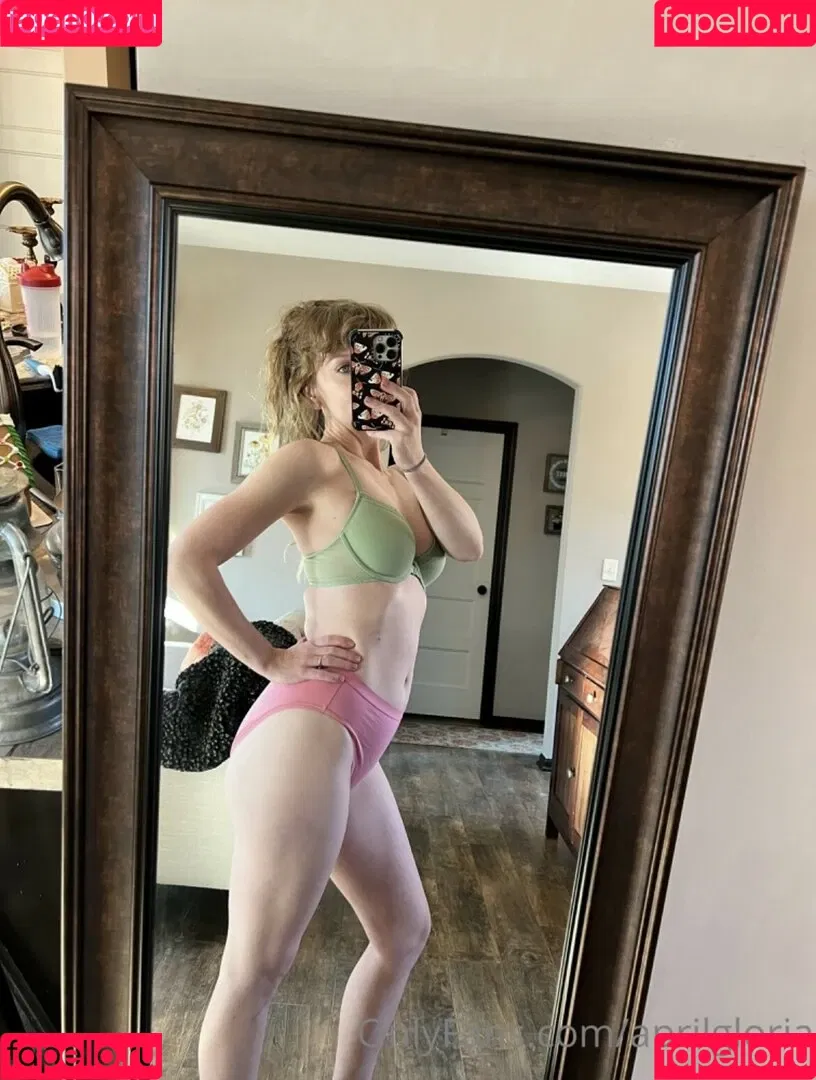 April Gloria Onlyfans Photo Gallery 
