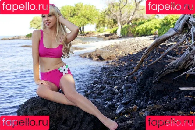 April Gloria Onlyfans Photo Gallery 