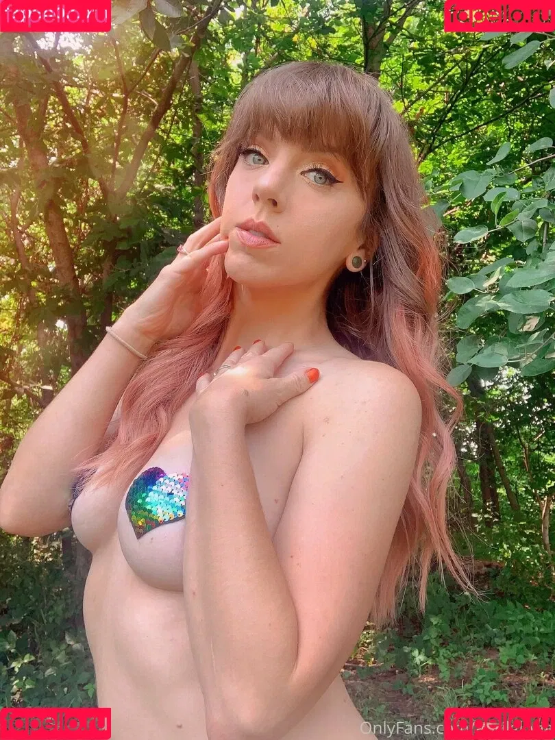 April Gloria Onlyfans Photo Gallery 