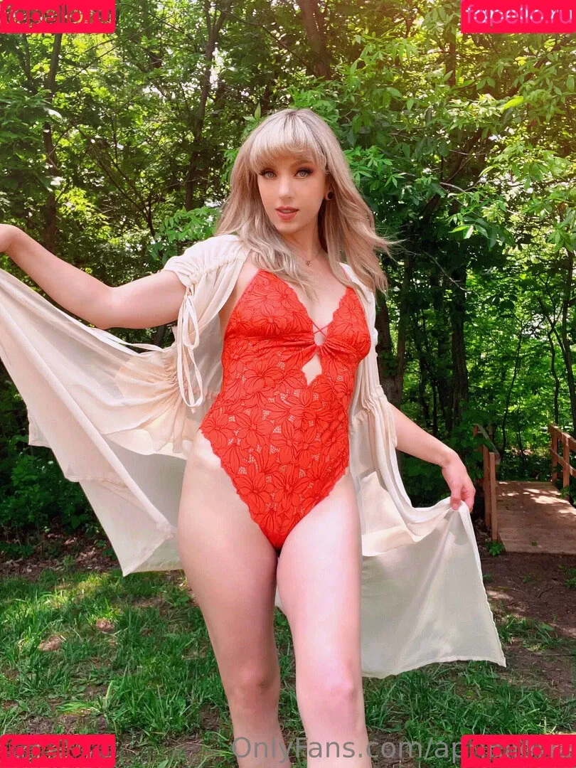 April Gloria Onlyfans Photo Gallery 
