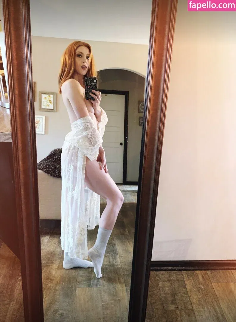 April Gloria Onlyfans Photo Gallery 