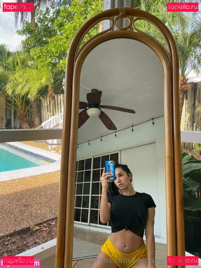 keepupwithkarlee Onlyfans Photo Gallery 