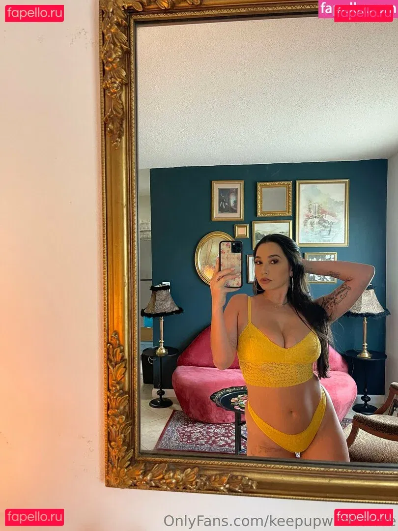 keepupwithkarlee Onlyfans Photo Gallery 