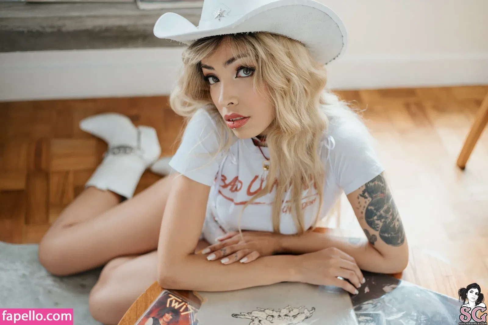 Angel Ferrari Onlyfans Photo Gallery 