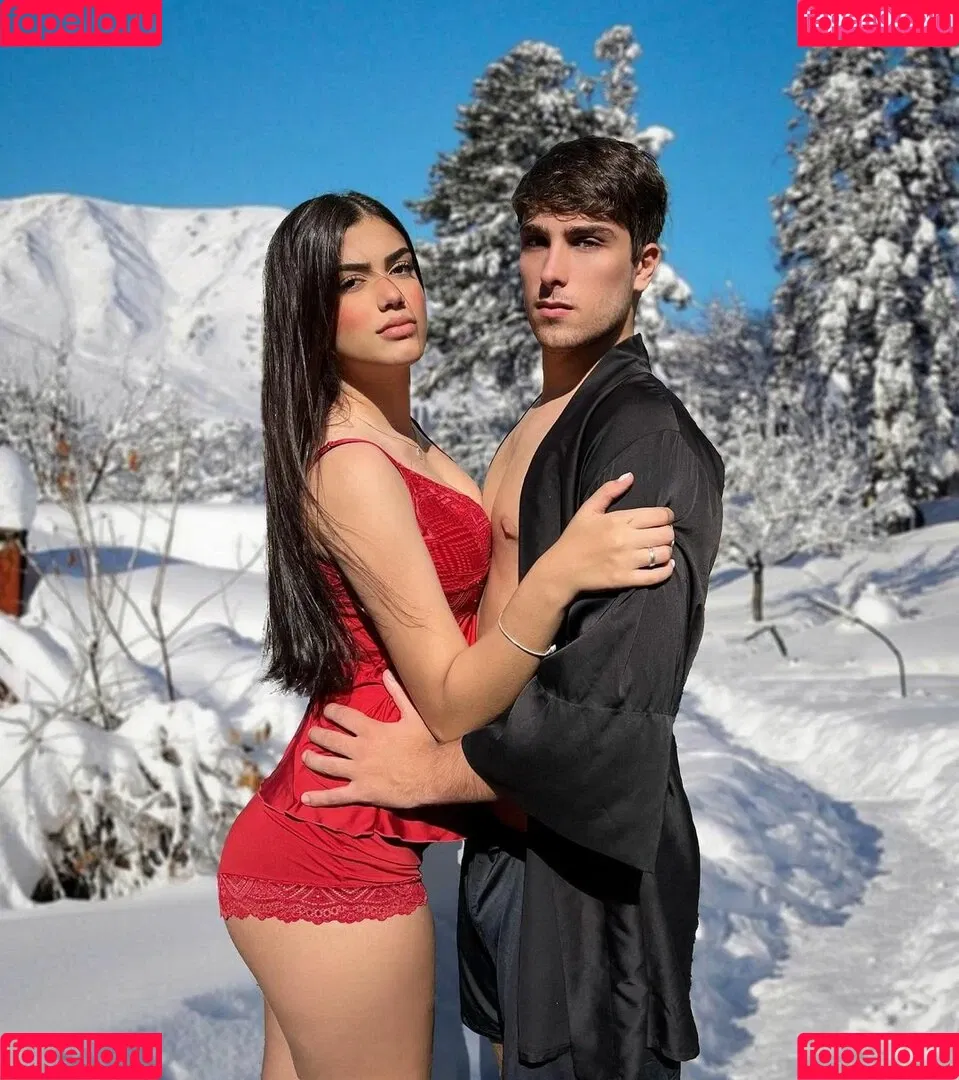 Victtoria Medeiros Onlyfans Photo Gallery 