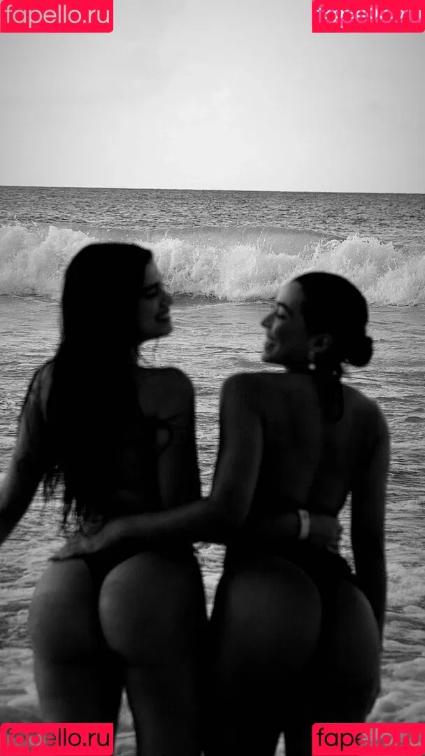 Victtoria Medeiros Onlyfans Photo Gallery 