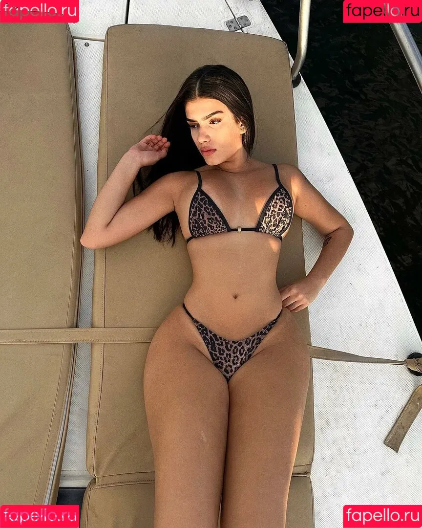 Victtoria Medeiros Onlyfans Photo Gallery 