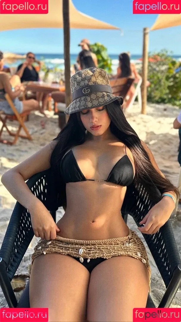 Victtoria Medeiros Onlyfans Photo Gallery 