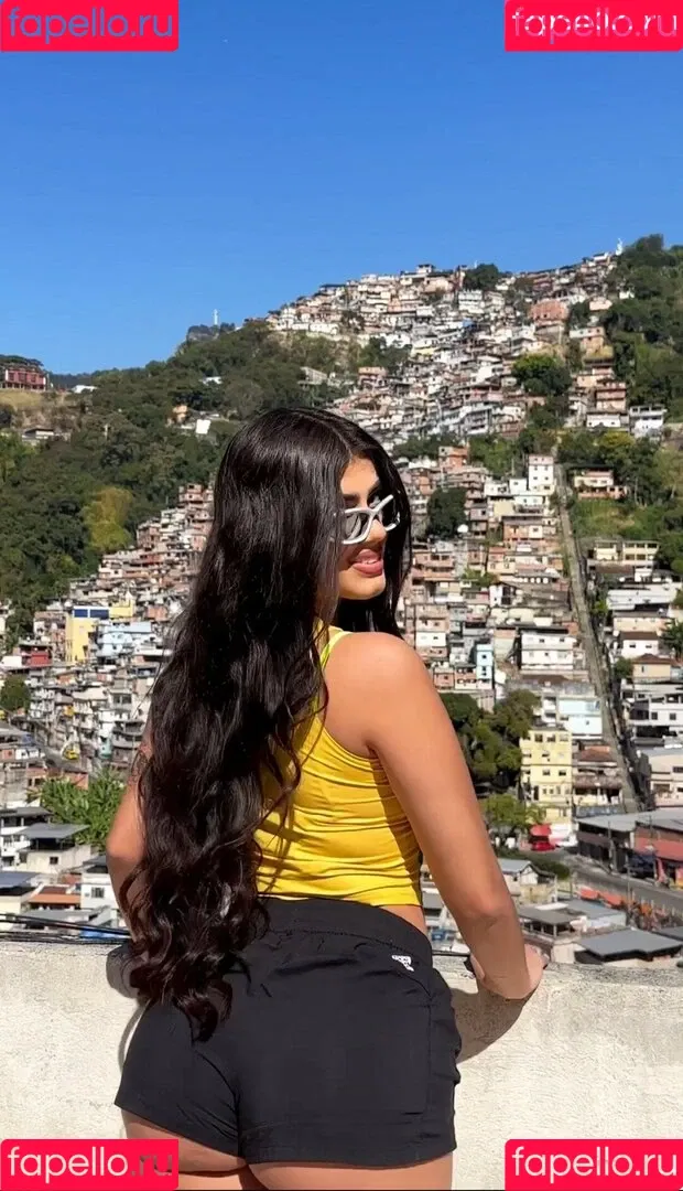 Victtoria Medeiros Onlyfans Photo Gallery 