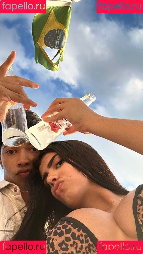 Victtoria Medeiros Onlyfans Photo Gallery 