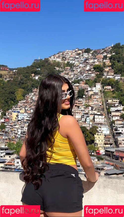 Victtoria Medeiros Onlyfans Photo Gallery 