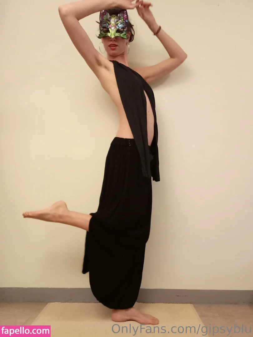 gipsyblu Onlyfans Photo Gallery 