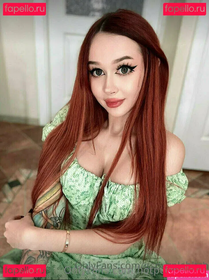 hotpurpletaty Onlyfans Photo Gallery 