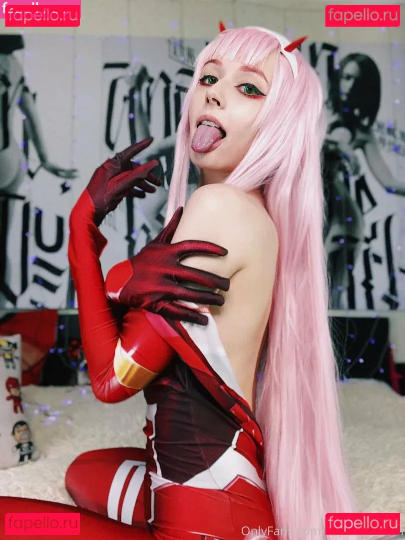 hotpurpletaty Onlyfans Photo Gallery 