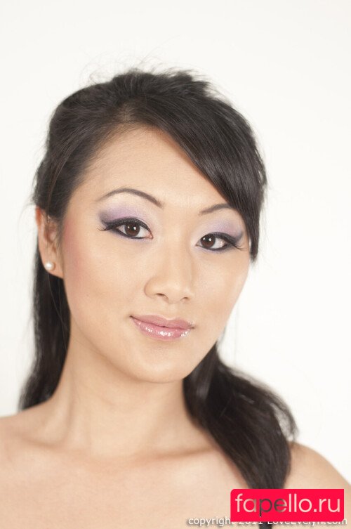 Evelyn Lin Nude Onlyfans Photo 48