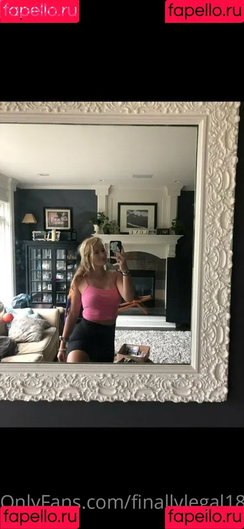 finallylegal18 Onlyfans Photo Gallery 