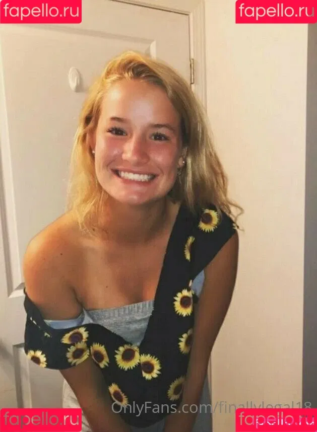 finallylegal18 Onlyfans Photo Gallery 